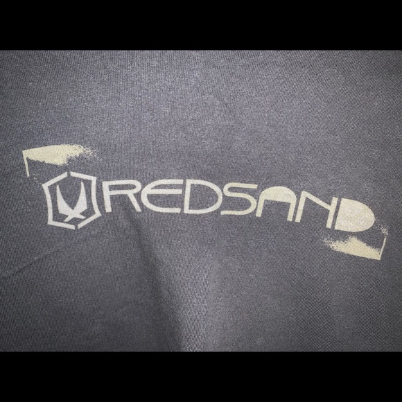 shirt - Picture 2 of 3